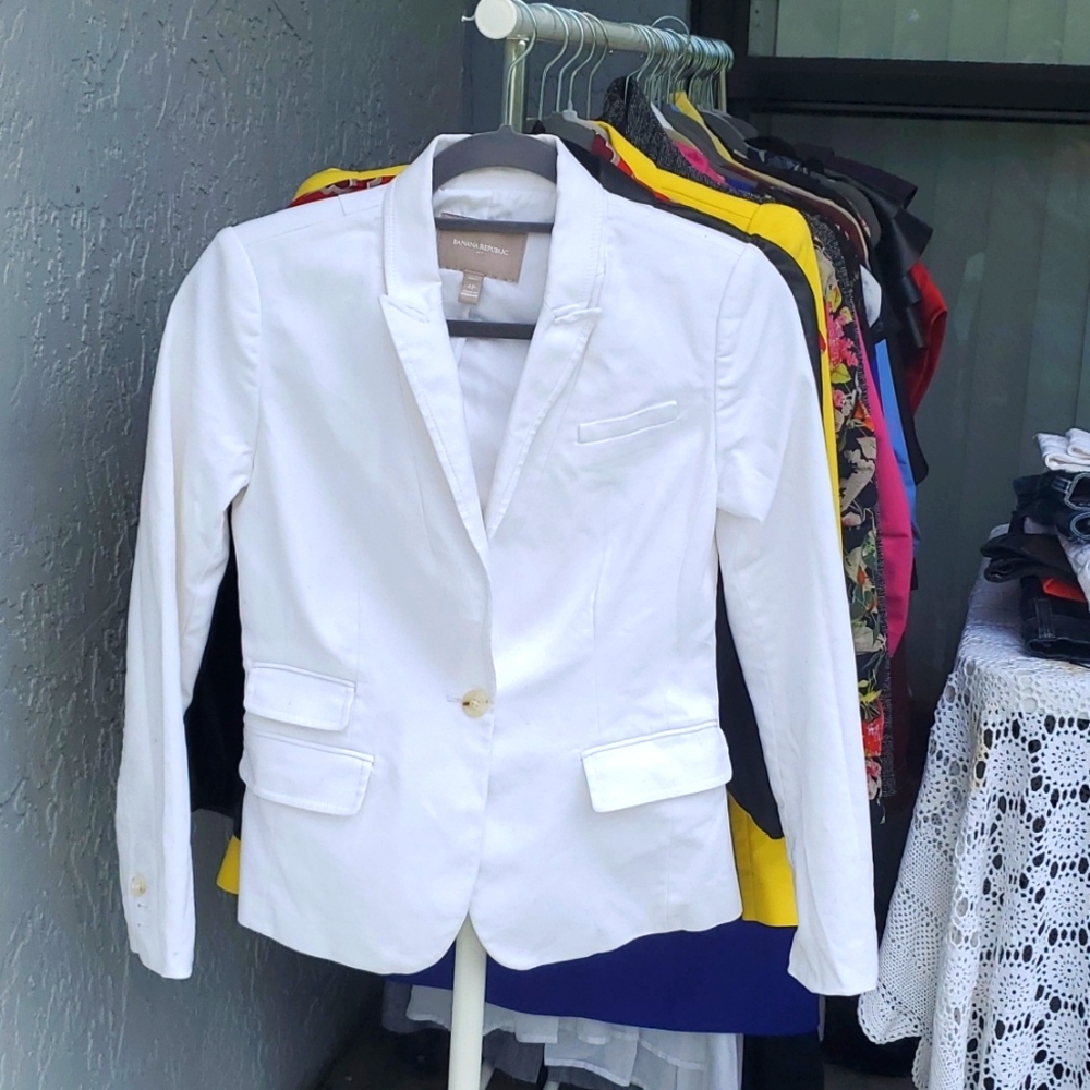 Banana Republic White Blazer
